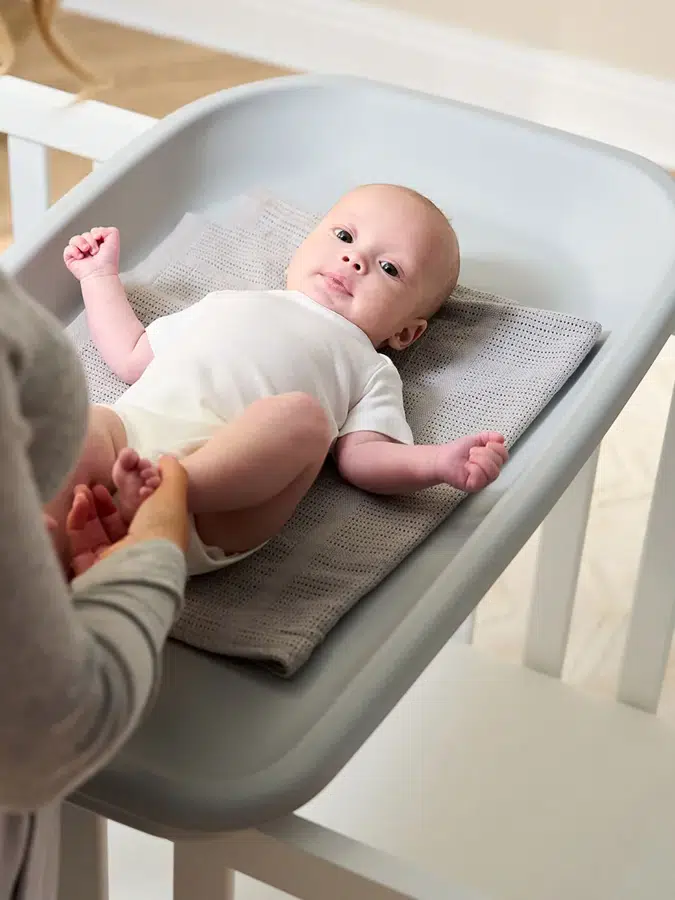 Подложка Tutti Bambini Cushi пеленальная жесткая Серый (Cloud) 211250/CLO