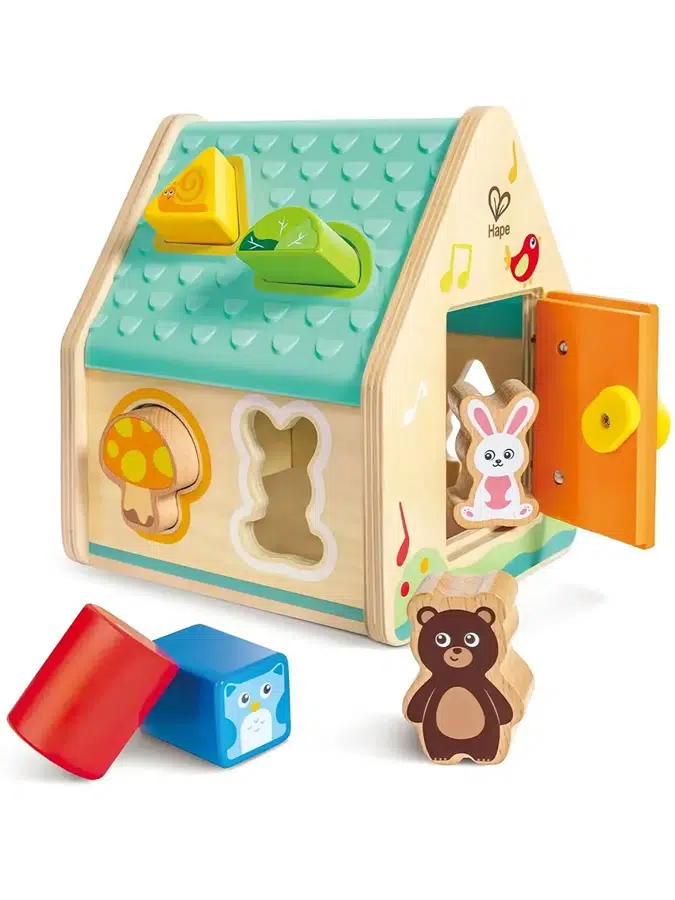 Игрушка HAPE Сортер «Домик на дереве» с фигурками животных