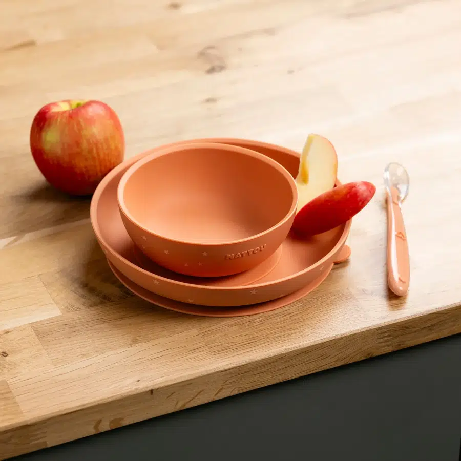 Набор посуды Nattou: 2 тарелки, ложка terracotta and stars 874502