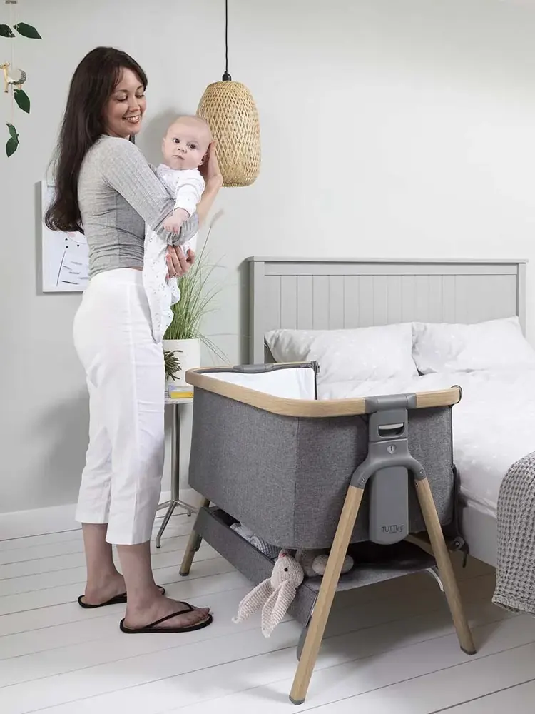 Кровать (колыбель) Tutti Bambini CoZee 51х80,5 см Дуб/Серый (Oak/Charcoal) с колесами 211205/3590