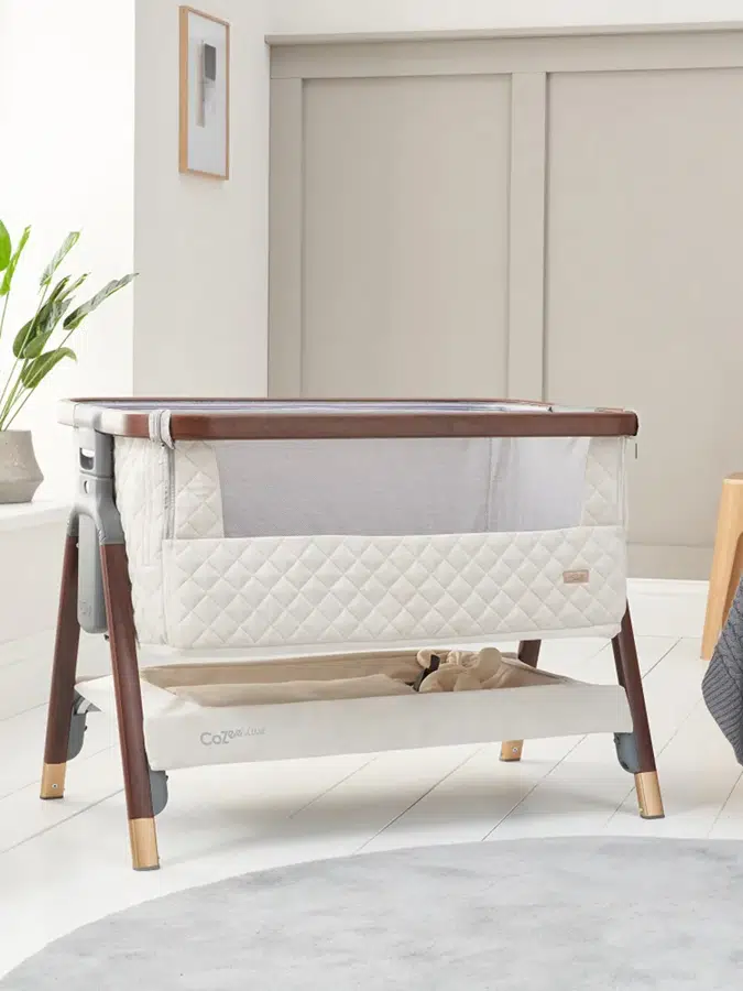 Кровать (колыбель) Tutti Bambini CoZee 51х80,5 см Luxe Орех/Крем (Walnut/Cream) с колесами 211208/6506